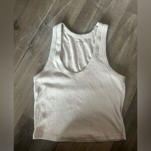 Abercrombie & Fitch Scoop Neck Crop Tank